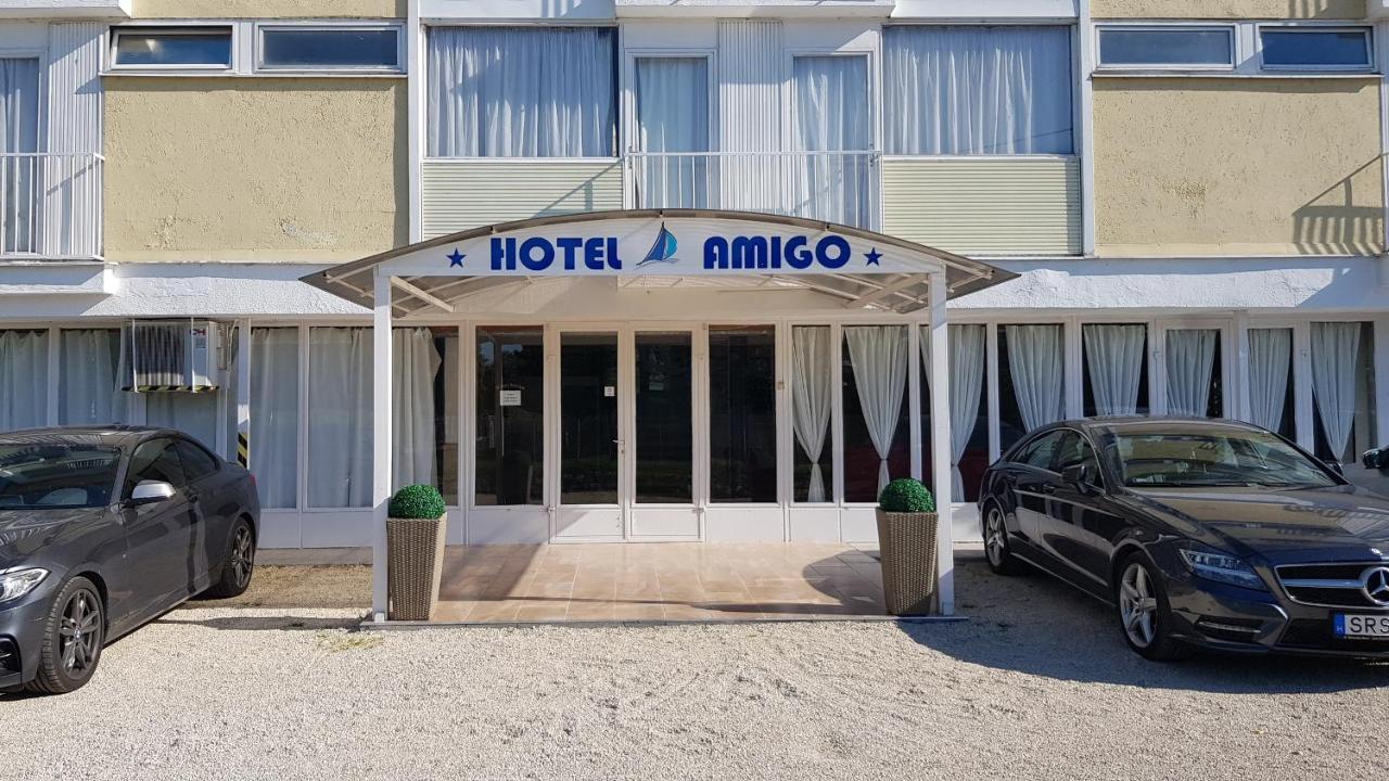 Hotel Amigo Замарди Экстерьер фото